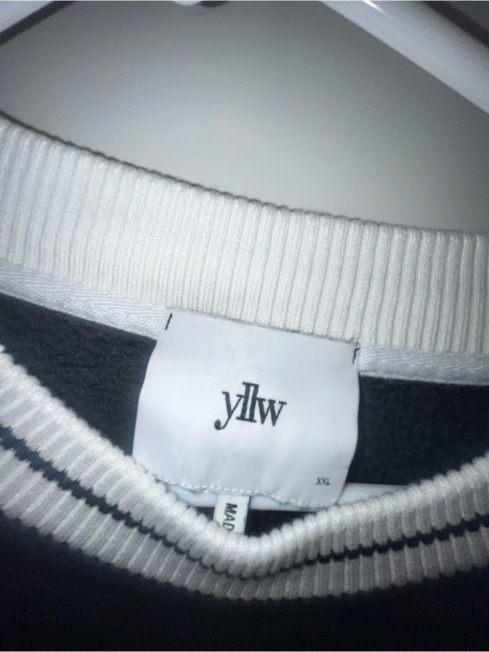 Yllw The Label "Let's Go For A Walk" oversized sweatshirt - Picture 4 of 4